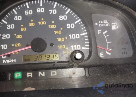 1999 Toyota 4Runner Sr5 V6 z USA, uszkodzony, nr VIN JT3GN86R9X0093782